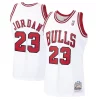 Ideal Fantástico Michael Jordan Chicago Bulls 1997/98 Hardwood Classics Authentic Jersey White/Black/Scarlet