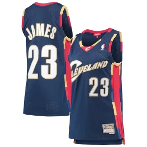 Versátil LeBron James Cleveland Cavaliers Women's Hardwood Classics Swingman Jersey Navy